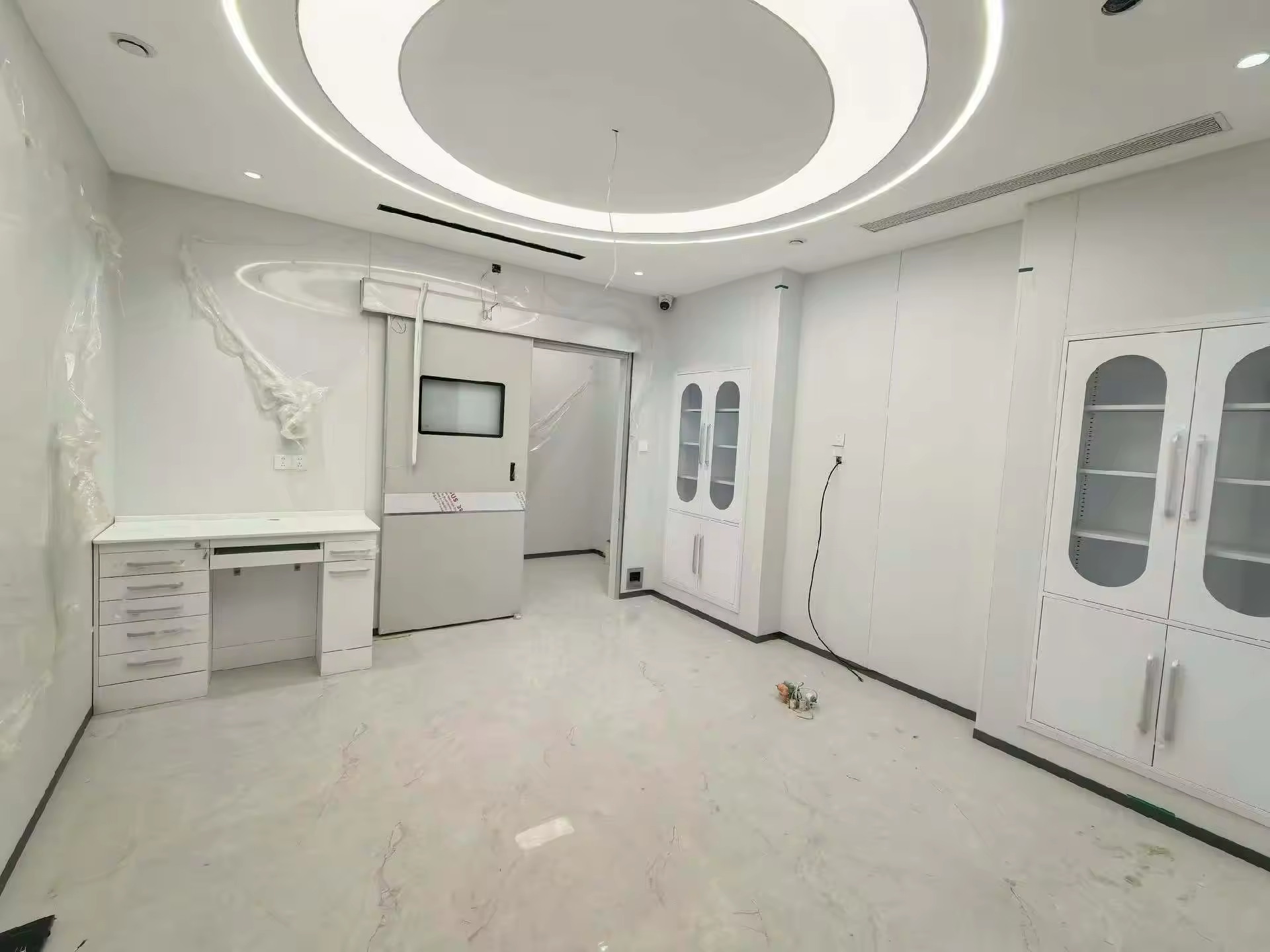 病院用家具、病院用キャビネット、病院用ラボ、移動式歯科診療所 - Medical Lab Design のレビューと価格